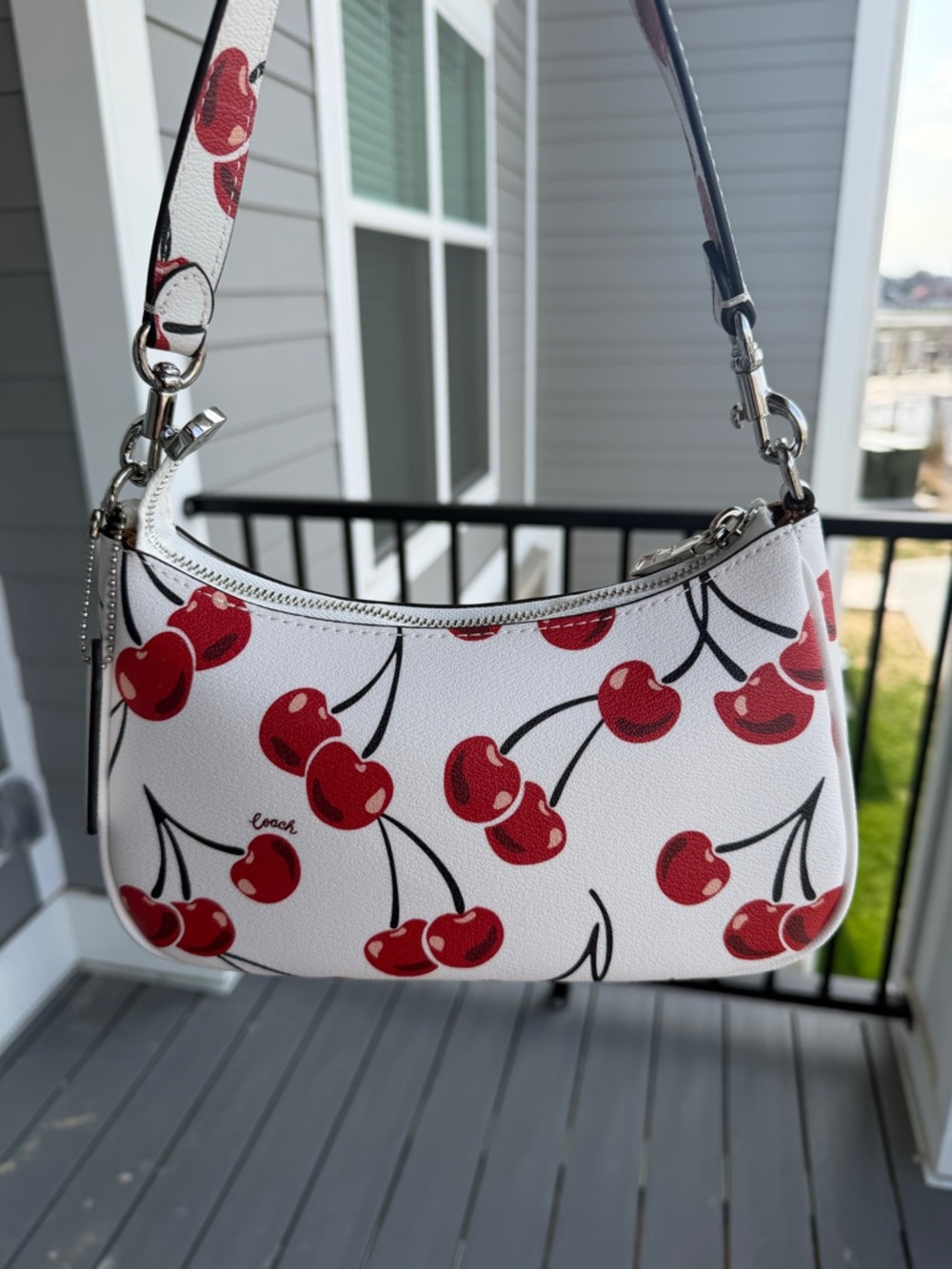 Coach White Leather Shoulder Bag with Red Cherry Print - Picture 3 of 6
